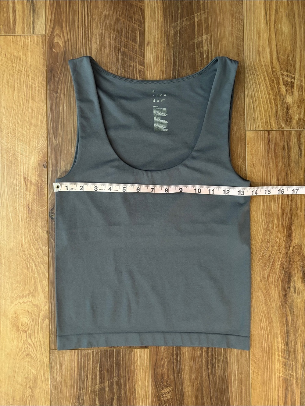Bundle of A New Day Sleeveless Scoop Neck Tank Tops - Picture 8 of 10